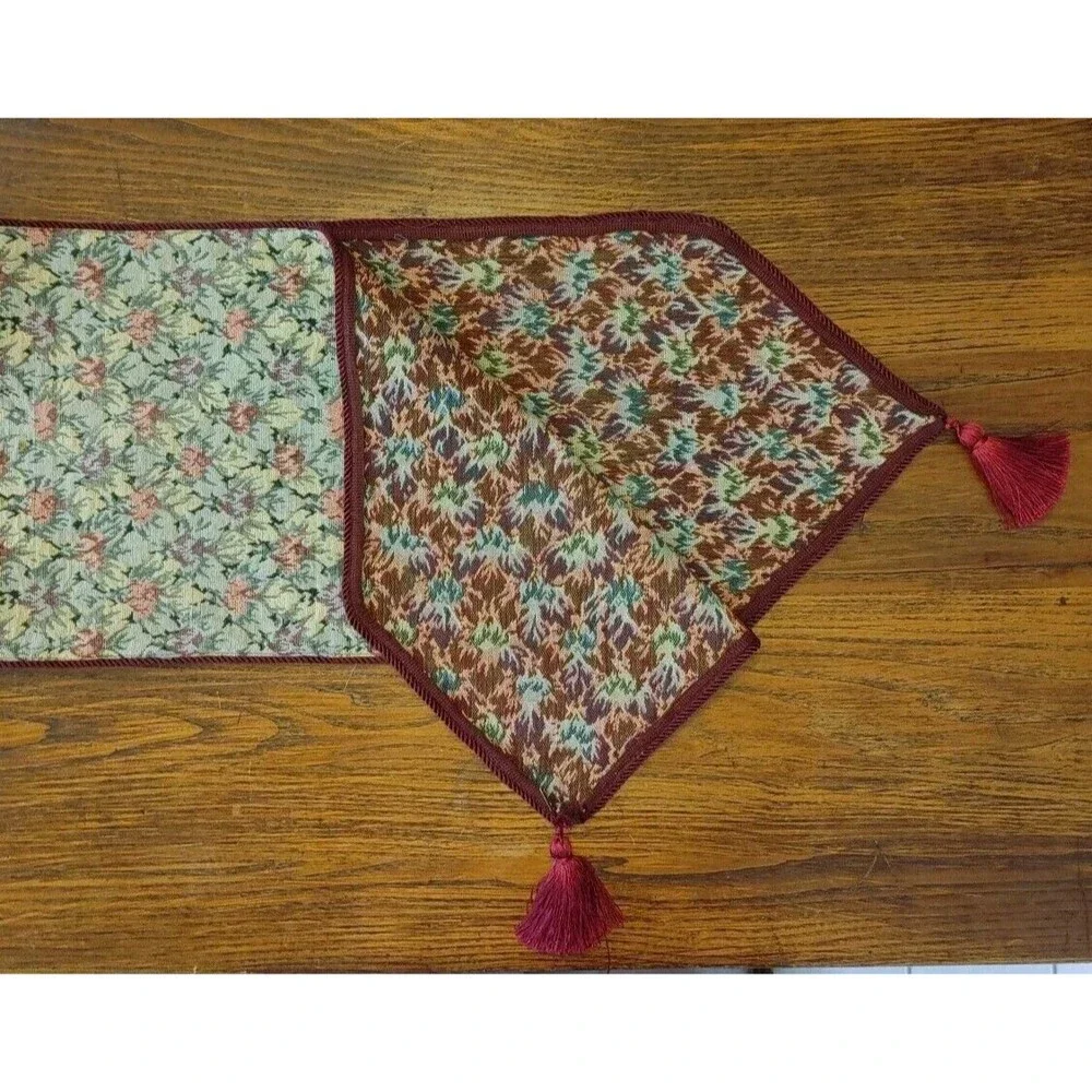 Red Green Table Runner FALL-WINTER-SPRING Reversible 56x12.5